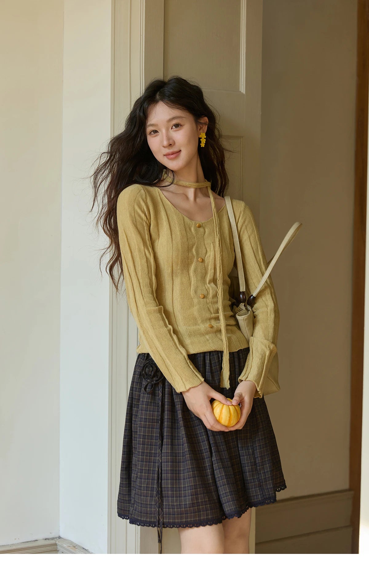 MISHOW Women's Wool Blend Knitted Top 2025 Autumn French Slim Scoop Neck with Draped Tie Soft Solid Pullover Top MXE42Z1322