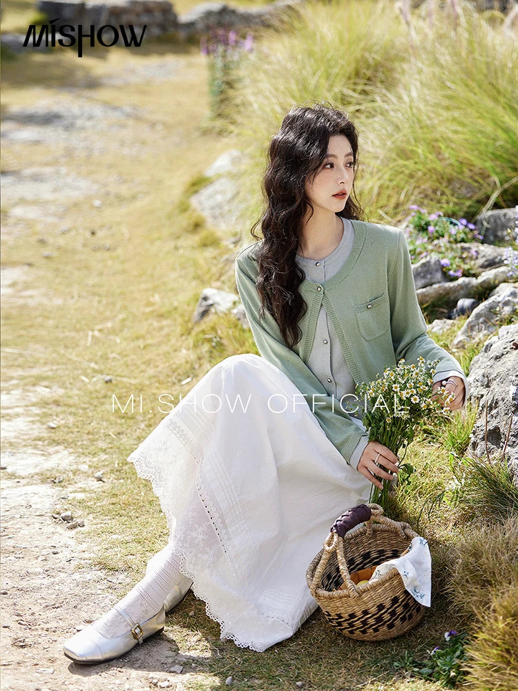 MISHOW Wool Knitted Cardigan Fake Two-piece Contrasting 2025 Spring Women Slim Fit Top O Neck Patch Pocket Sweaters MXE12Z1144