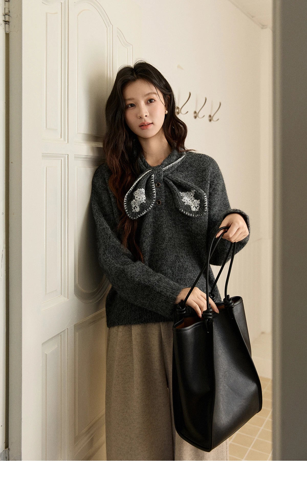 MISHOW Women's Yellow Knitted Sweater 2025 Autumn Winter Bow Collar Splicing Lace Tops Loose Warm Pullover Sweaters MXE94Z2971