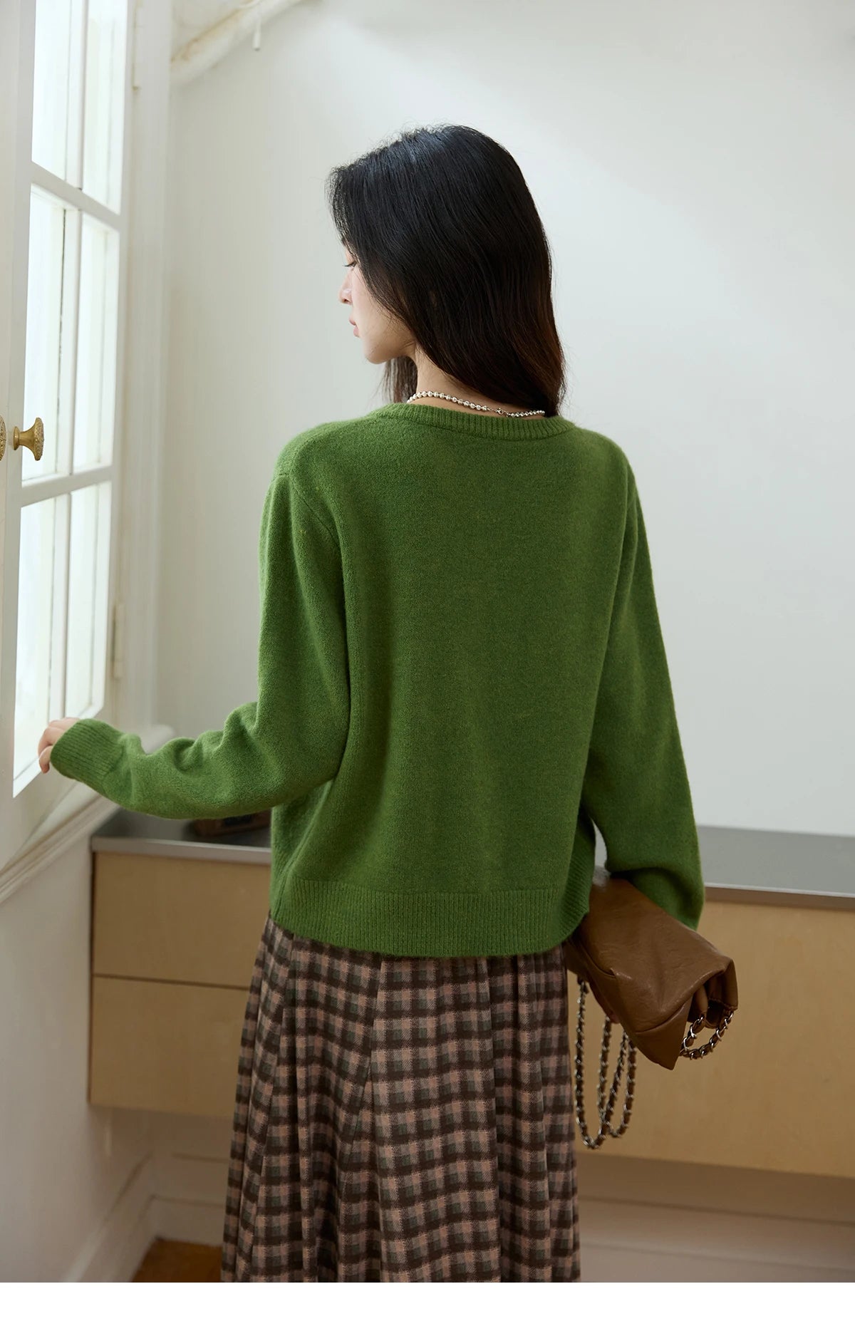 MISHOW Retro Flower Embroidery Cardigan for Women 2025 Round Neck Single Breasted Buckle Loose Knit Autumn Cardigan MXE46Z2588