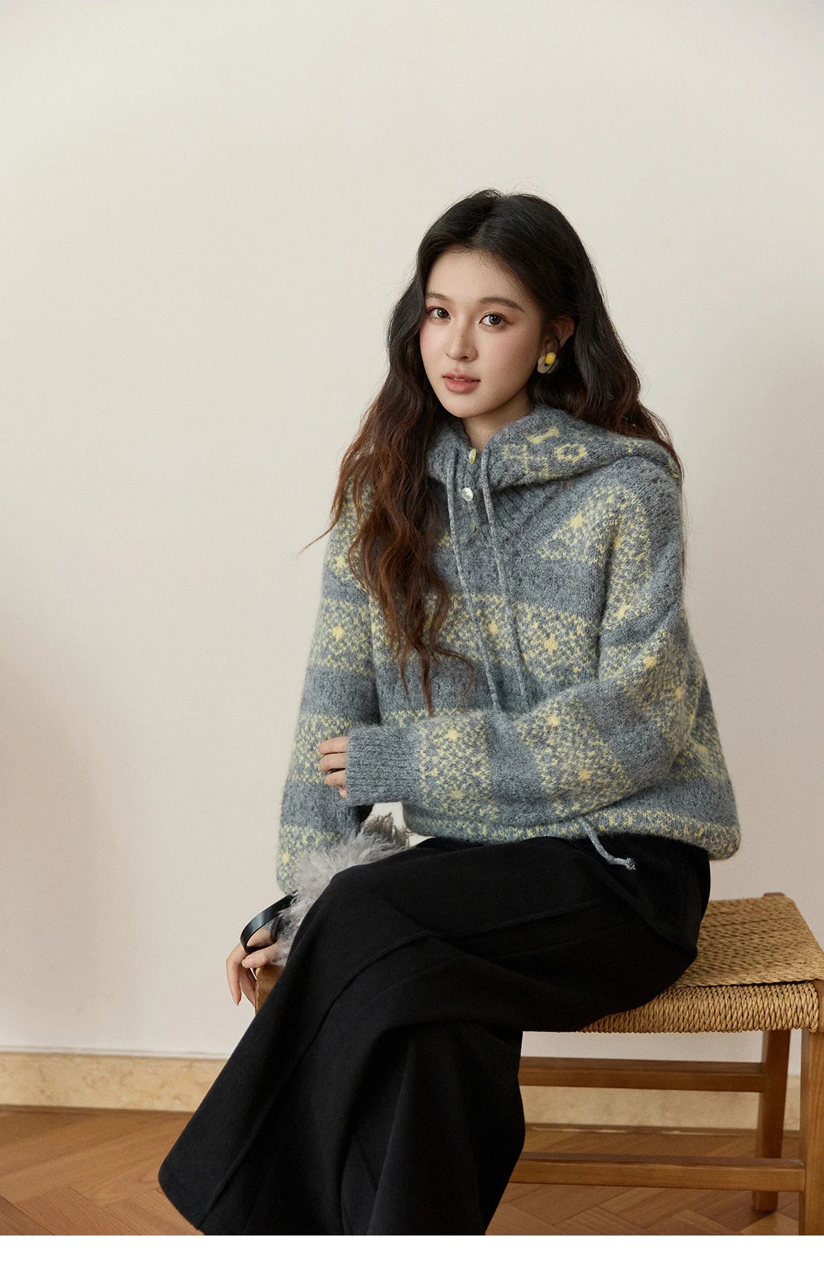 MISHOW Women's Fair Isle Knitted Sweater 2025 Winter V-neck Wool Blend Casual Tops Removable Hood Warm Loose Sweaters MXE94Z2979