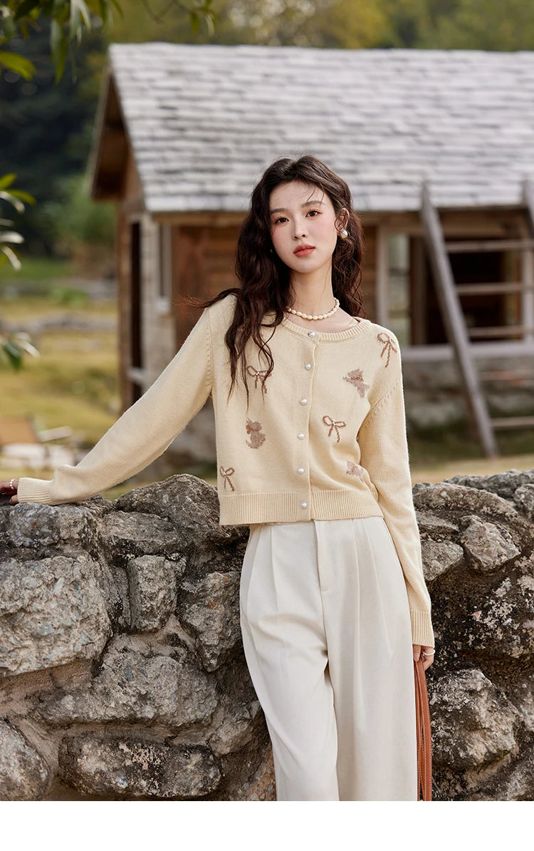 MISHOW Dog Bow Jacquard Knitted Sweater 2025 Spring Yellow Single Row Pearl Button Top Round Neck Elegant Sweaters MXE13Z1197