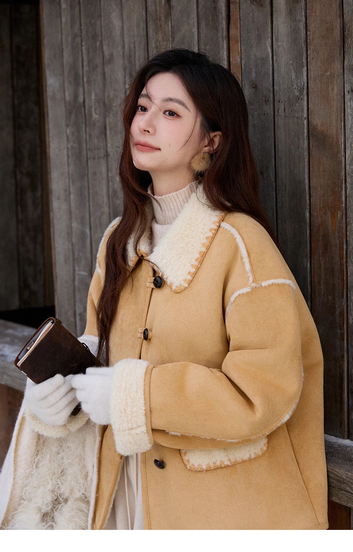 MISHOW Yellow Thickened Fur Integrated Suede Jacket for Women Winter 2025 Lapel Loose Warm Imitation Lamb Fur Jacket MXE92W1016