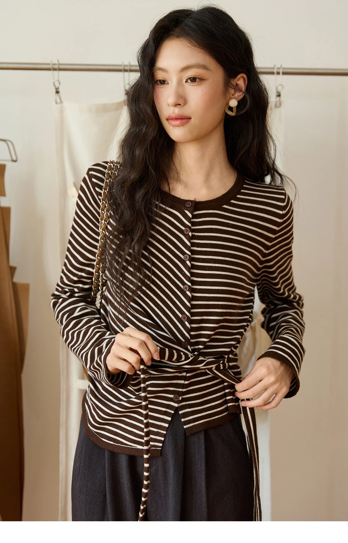 MISHOW Women's Coffee Striped Knitted Top 2025 Autumn Retro Commute Long Sleeves Loose Cardigan Sweater Women Clothes MXE46Z2537