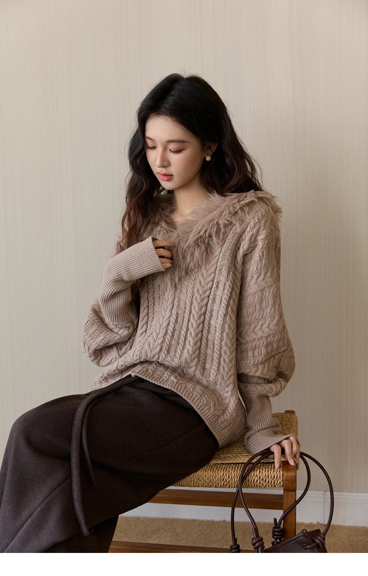 MISHOW Women's Batwing Sleeve KnittedSweater 2025 Winter Faux Fur Collar Cable Knit Puff Sleeve Warm Pullover Tops MXE94Z2985