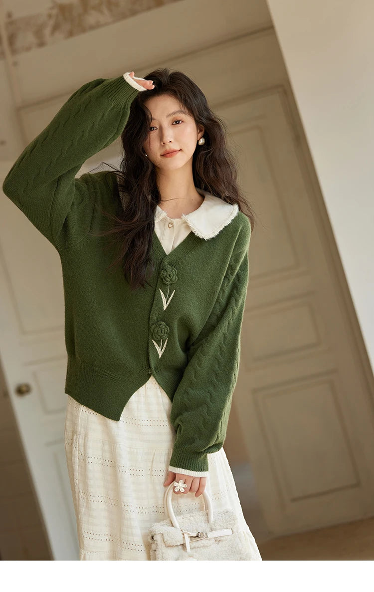 MISHOW Cardigan V-neck Women Three-Dimensional Flowers 2024 Fall Gentle Soft Knitted Sweaters Women Short Tops MXD36Z0894