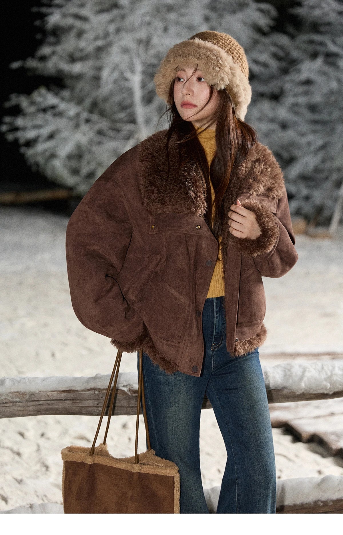 MISHOW Women's Blue Jacket 2025 Winter Blue Plush Turn-down Collar Zip-up Coat Fashion Casual Warm Loose Coat Woman MXE87W0917