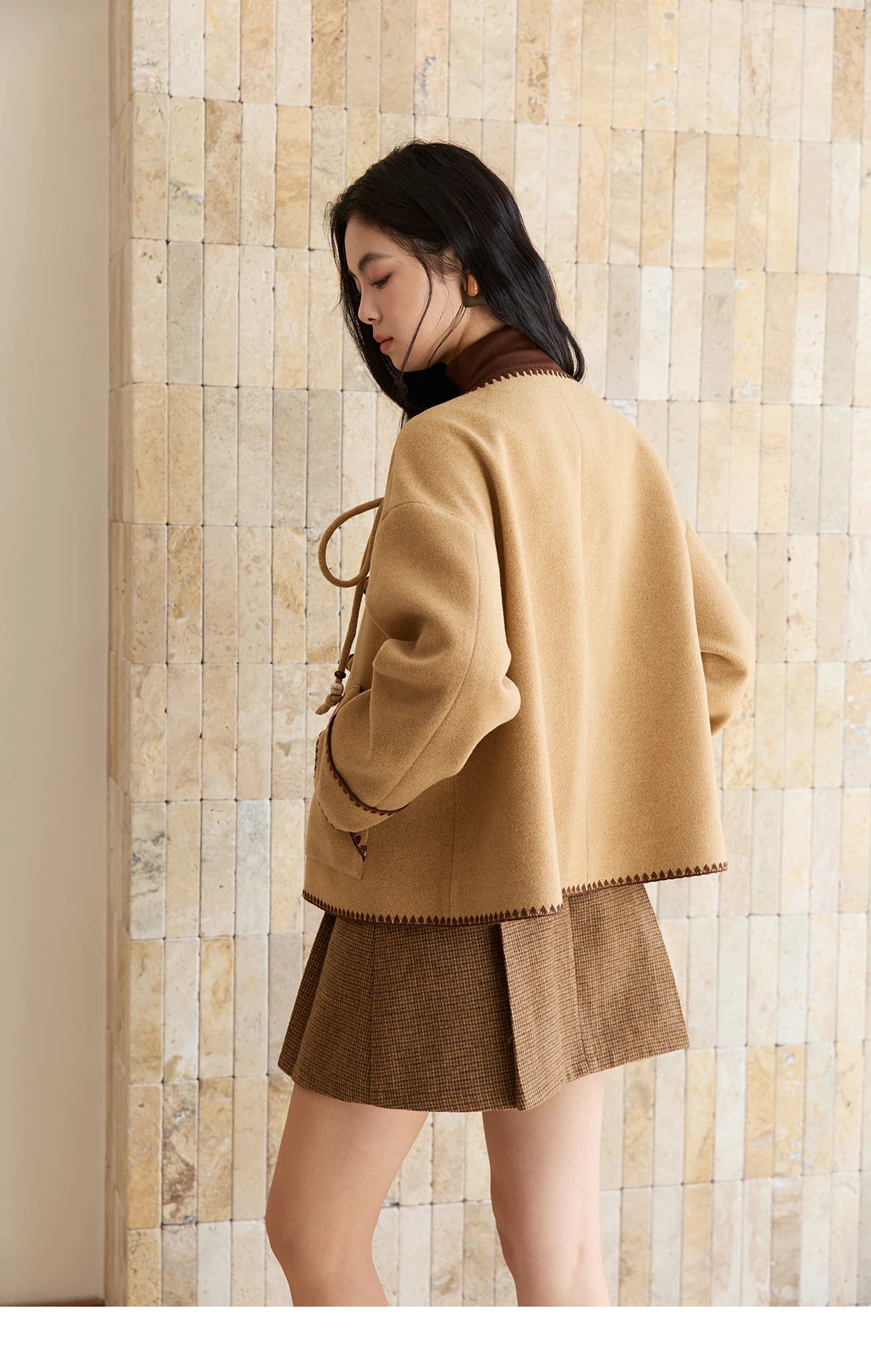 MISHOW Coat for Women 2025 Autumn Winter Khaki Asymmetrical Design Shell Flower Embroidery Lace-up Short Casual Coat MXE49W0854