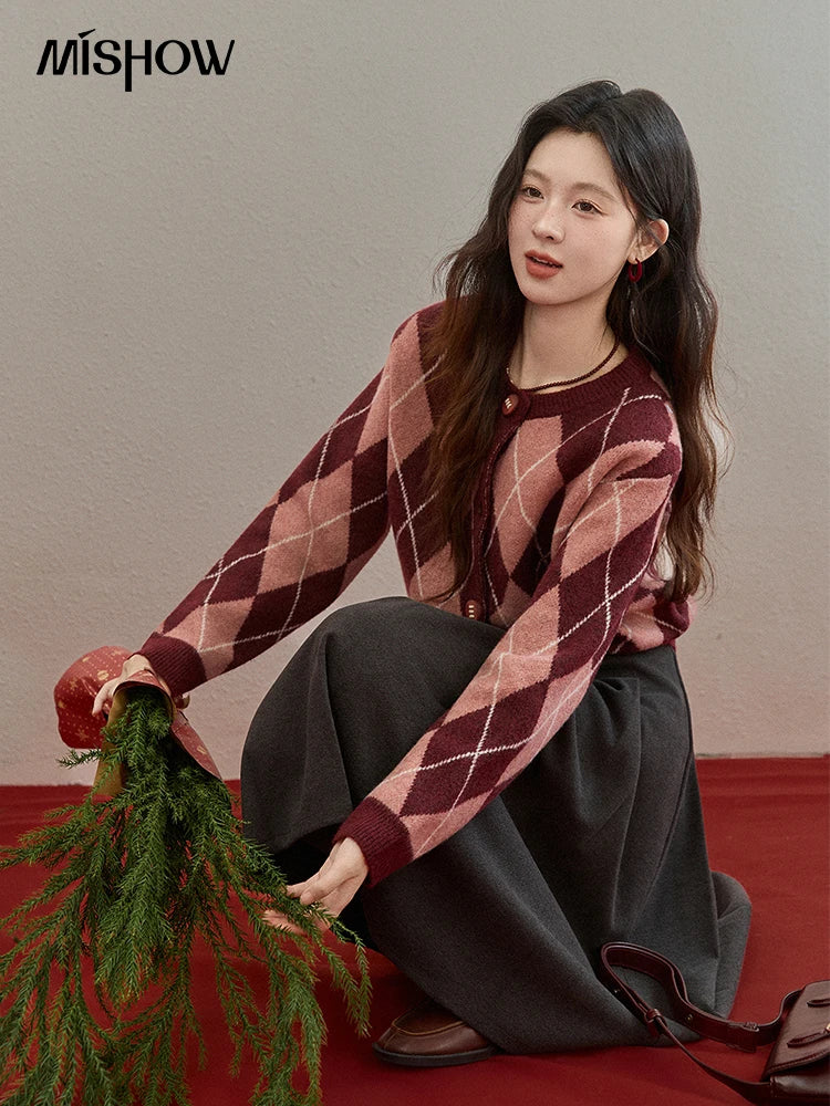 MISHOW Christmas Retro Diamond Grid Sweater Cardigan for Women 2025 Winter O-neck Contrasting Thick Knitted Sweaters MXE91Z2773