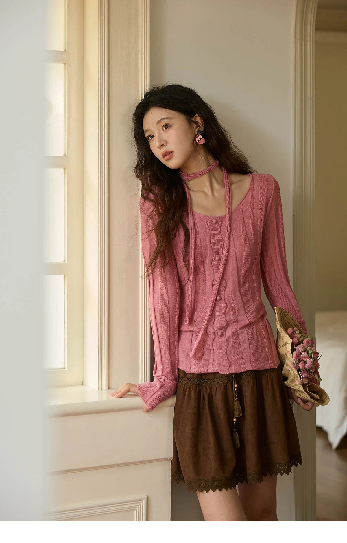 MISHOW Women's Wool Blend Knitted Top 2025 Autumn French Slim Scoop Neck with Draped Tie Soft Solid Pullover Top MXE42Z1322