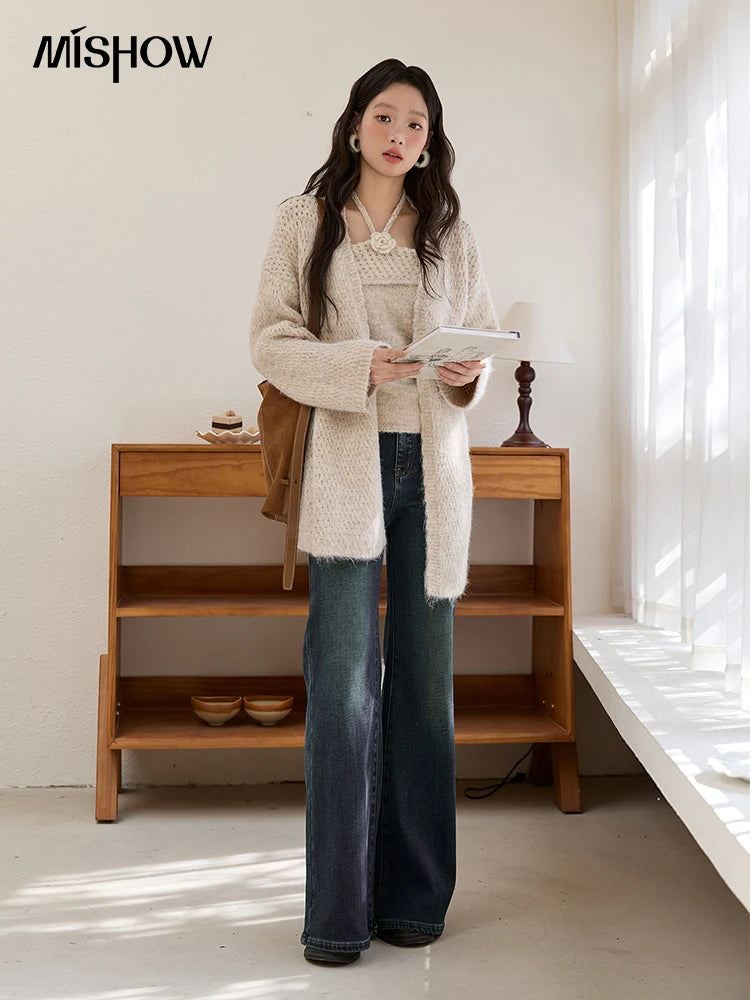 MISHOW Apricot Knitted Halter Two-Piece Set Women's 2025 Autumn Winter Retro Flower Decoration Commute Cardigan Set MXE51T1424