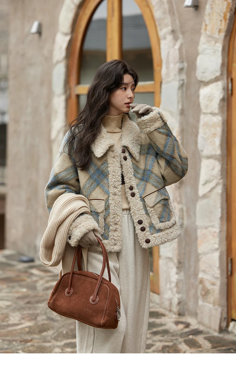 MISHOW Splicing Fleece Short Coat Women 2024 Winter Vintage French Plaid Tweed Thickened Warm Turn Down Collar Jacket MXD55W0574