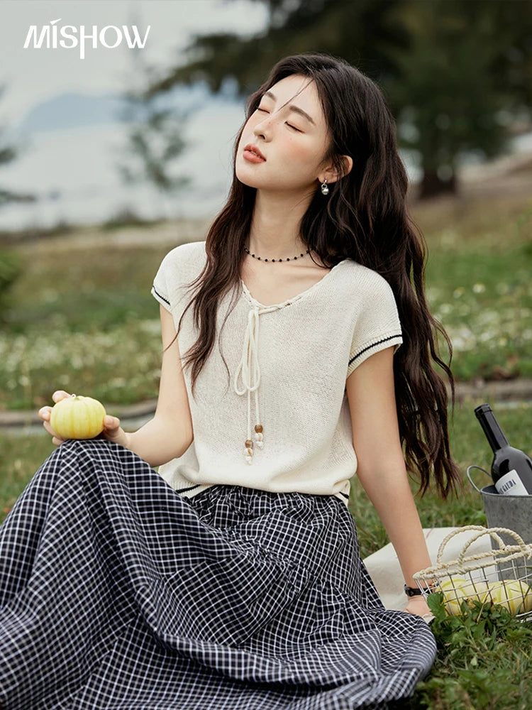 MISHOW Office Lady Summer Knitted Sweater V-neck Short Sleeve Solid Slimming Bead Design Pullover Female Lazy Tops MXE33Z1227