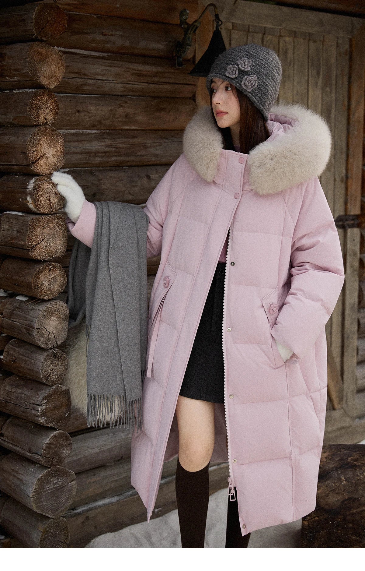 MISHOW Women's Winter Coat with Hood 2025 Fashion Solid Commute Long Down Jacket Windproof Warm Down Coat Luxury MXE51Y0079