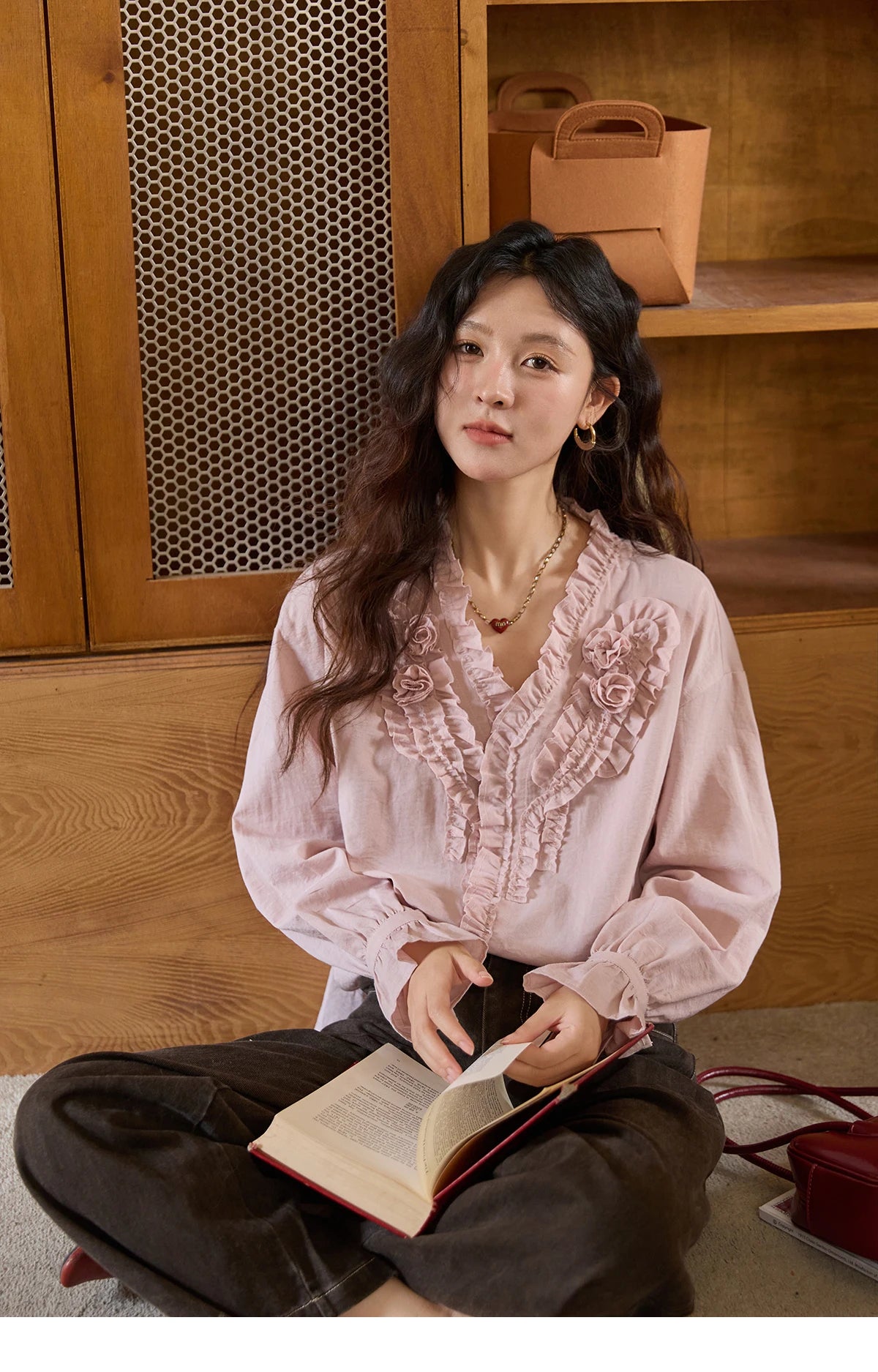 MISHOW Hand Sewn Rose Blouse for Women Autumn 2025 V-neck Edible Tree Fungus Edge Tops Sweet Lantern Sleeves Blouses MXE44X2470