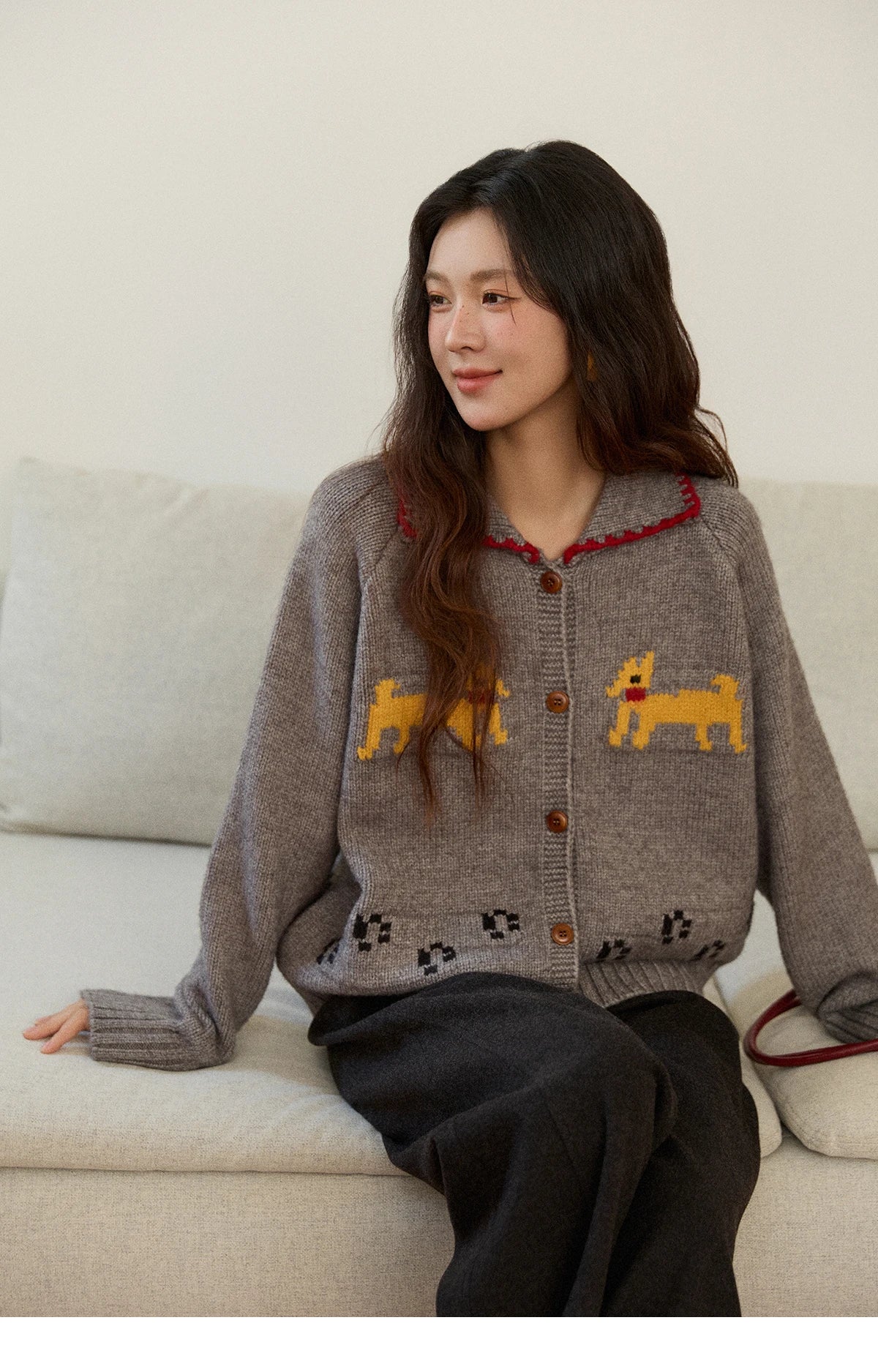 MISHOW Dog Cartoon Jacquard Knitted Cardigan for Women 2025 Loose Retro Turn-down Collar Casual Women's Sweaters MXE86Z2727