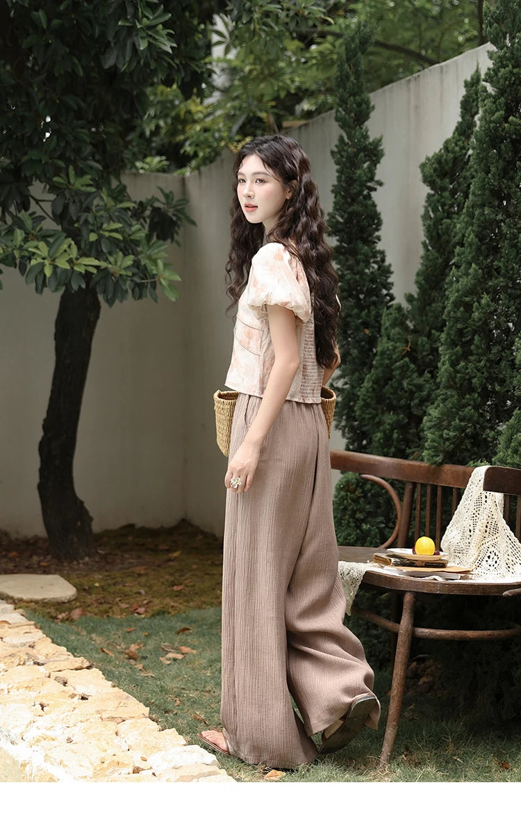 MISHOW Women's Contrast Halo Printing Blouses 2024 Summer French Retro Square Tops Female Puff Sleeve Button Blouse MXD30X1562