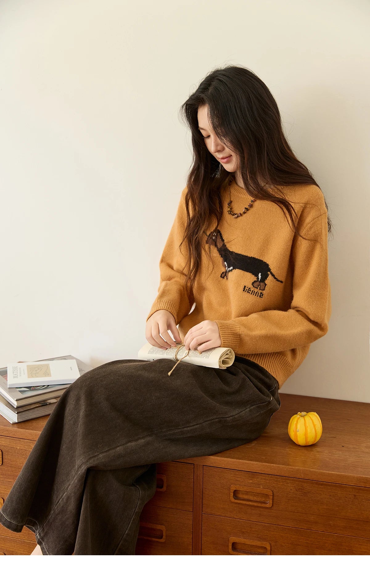 Mishow Orange Sausage Dog Jacquard Pullover MXE48Z2578