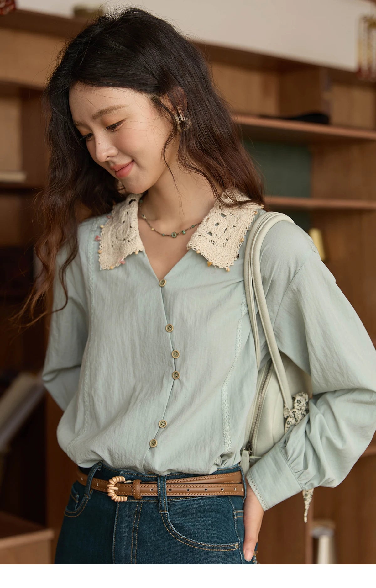 MISHOW Women's Linen Shirt 2025 Autumn Contrast Apricot Lapel Shirts Long Sleeve Curved Placket Tops Office Lady MXE43C2387