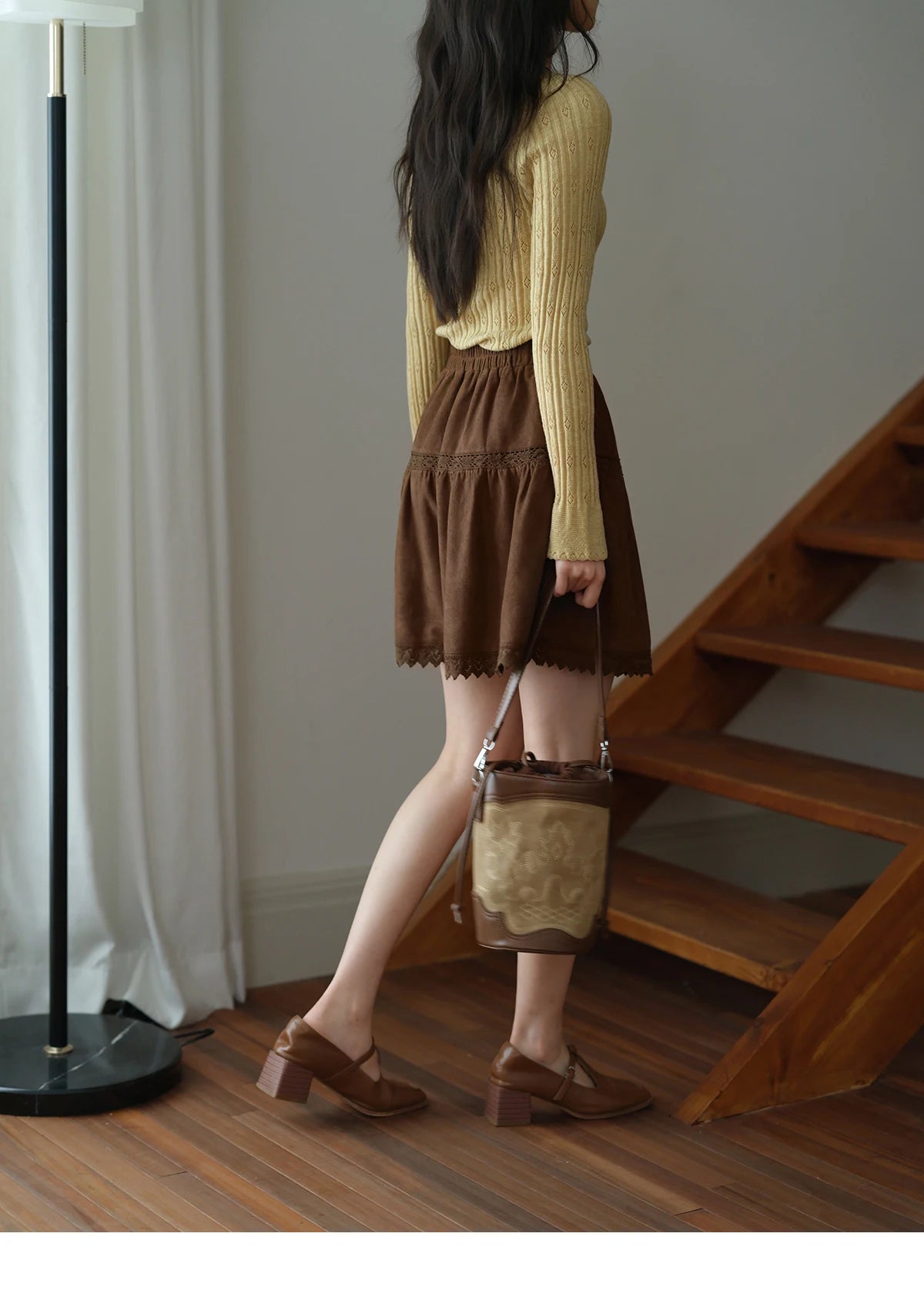 MISHOW Pit Stripe Thin Knitted Sweater for Women Autumn 2025 French Retro Round Neck Cardigan Temperament Casual Top MXE42Z1374