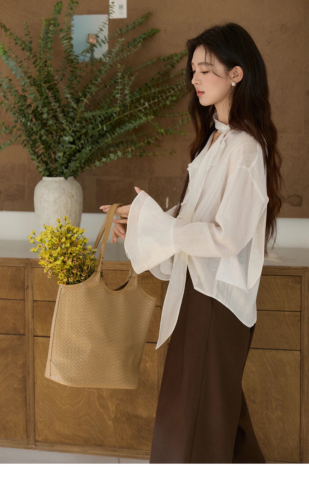 MISHOW Women's Ruffle Trim Chiffon Blouse with Detachable Scarf 2026 Spring Long Sleeve Loose Fit Casual White Top MXF108X0999