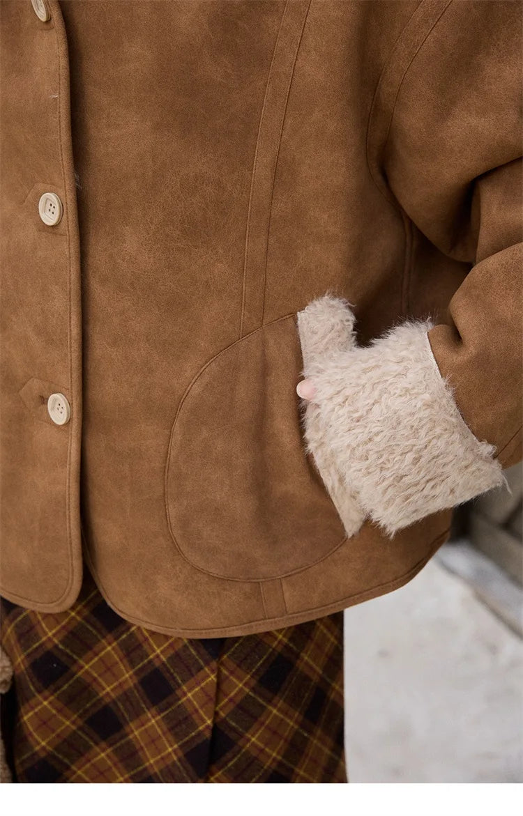 MISHOW Women's Double Sided Wearing Jacket 2025 Winter Lamb Wool Lapel Coat Warm Windproof Commuter Coat with Pockets MXE91W1015