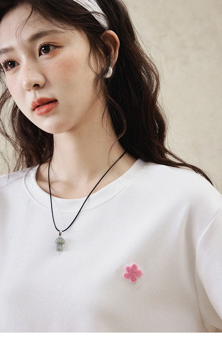 MISHOW Casual Graffiti T-shirt Women Summer 2025 Short Sleeve Round Neck Loose Shirts Female New Fashion Tops Lady MXE15T0475