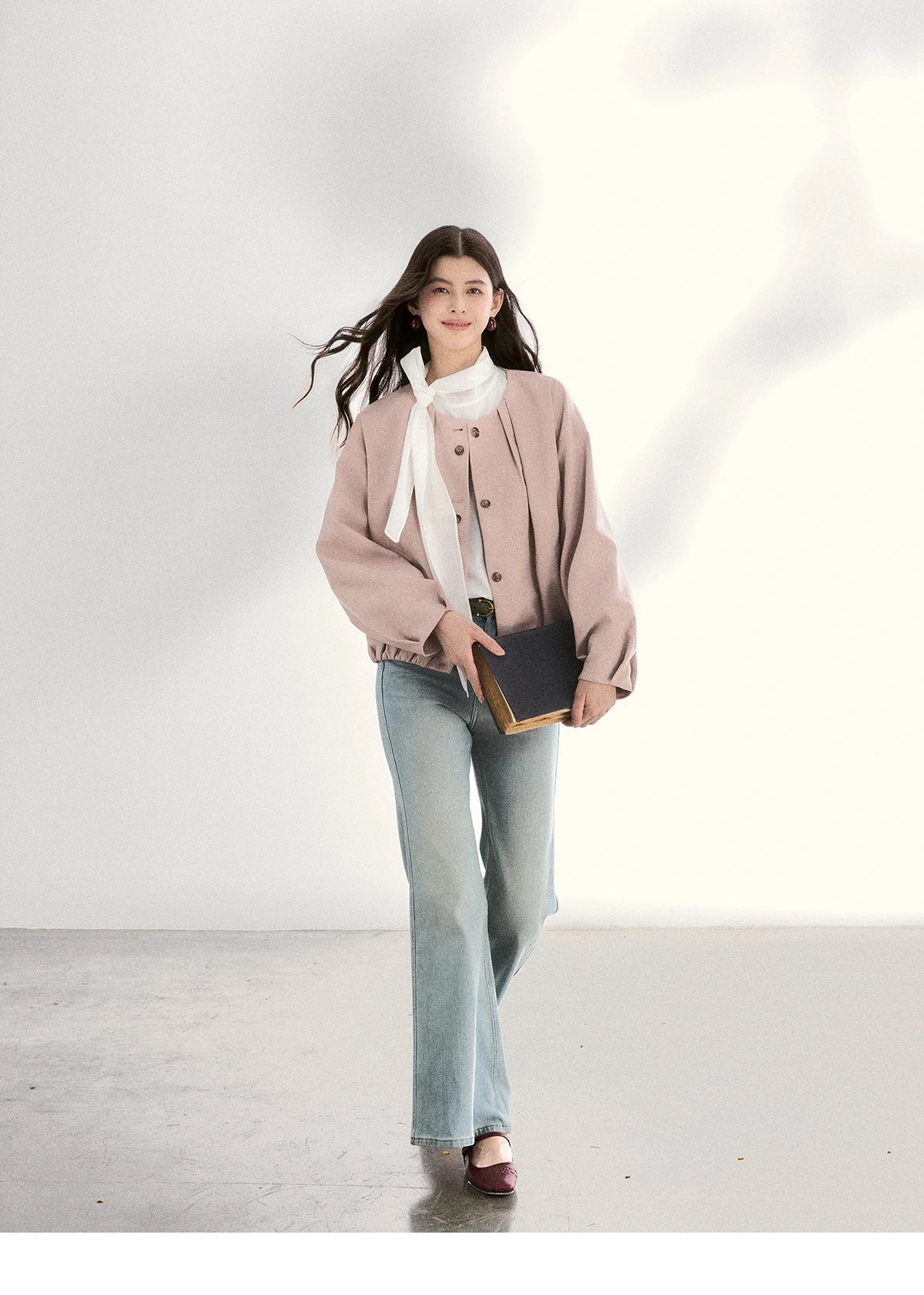 MISHOW Women's White Blouse Spring Bow Tie Neck Lantern Sleeve Patchwork Lace Blouses Casual Elegant Top Office Lady MXF108C0814