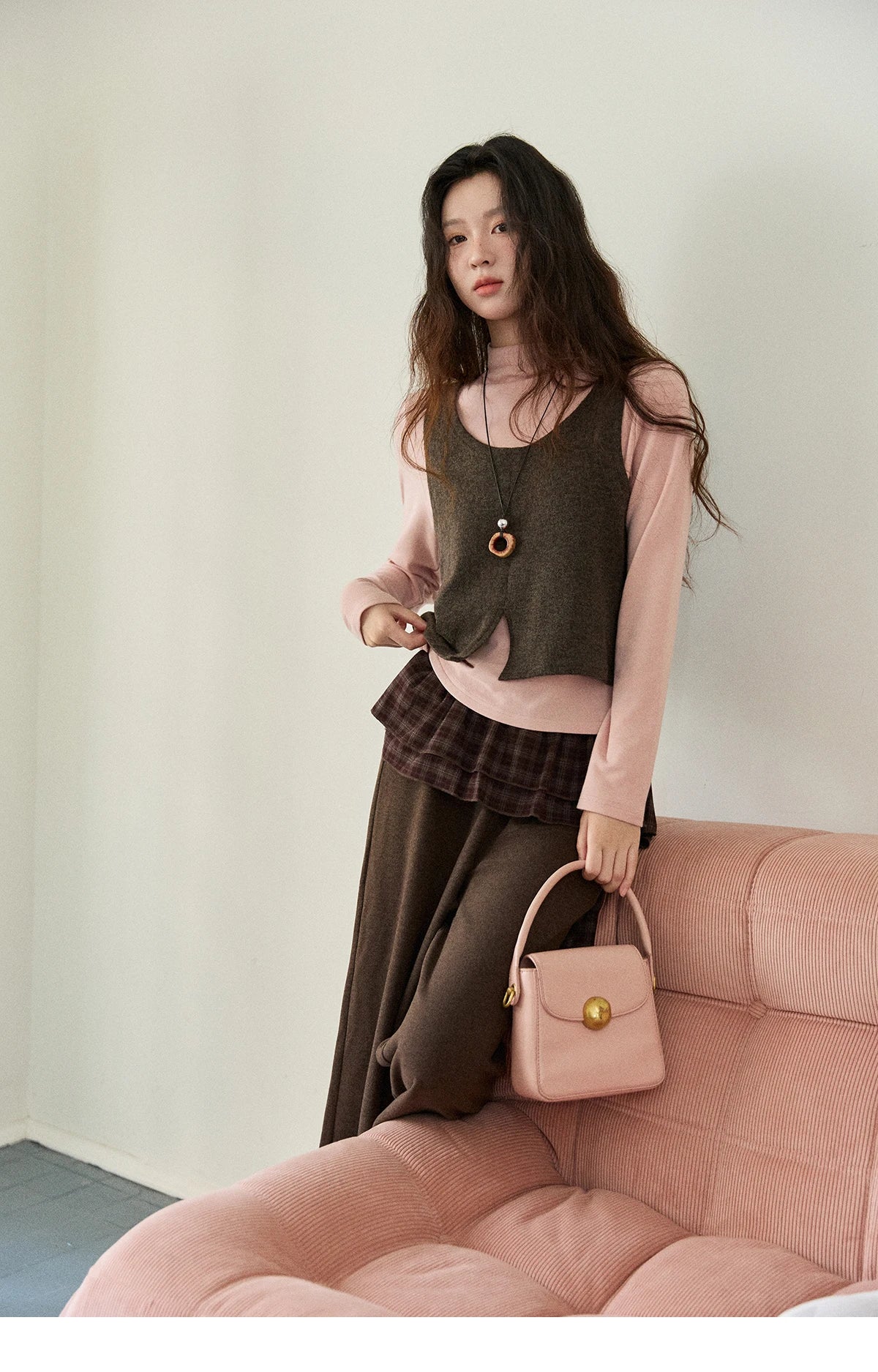 MISHOW Two-piece Suit for Women 2025 Winter Retro Turtleneck Knit Long-sleeved Tops Square Collar Vest Woman Set MXE88T1440