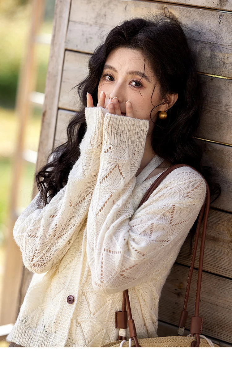 MISHOW French Knit Cardigan Women Separately 2025 Spring New Korean Casual Diamond Plaid Sweet V Neck Hollow Sweater MXE11Z1198