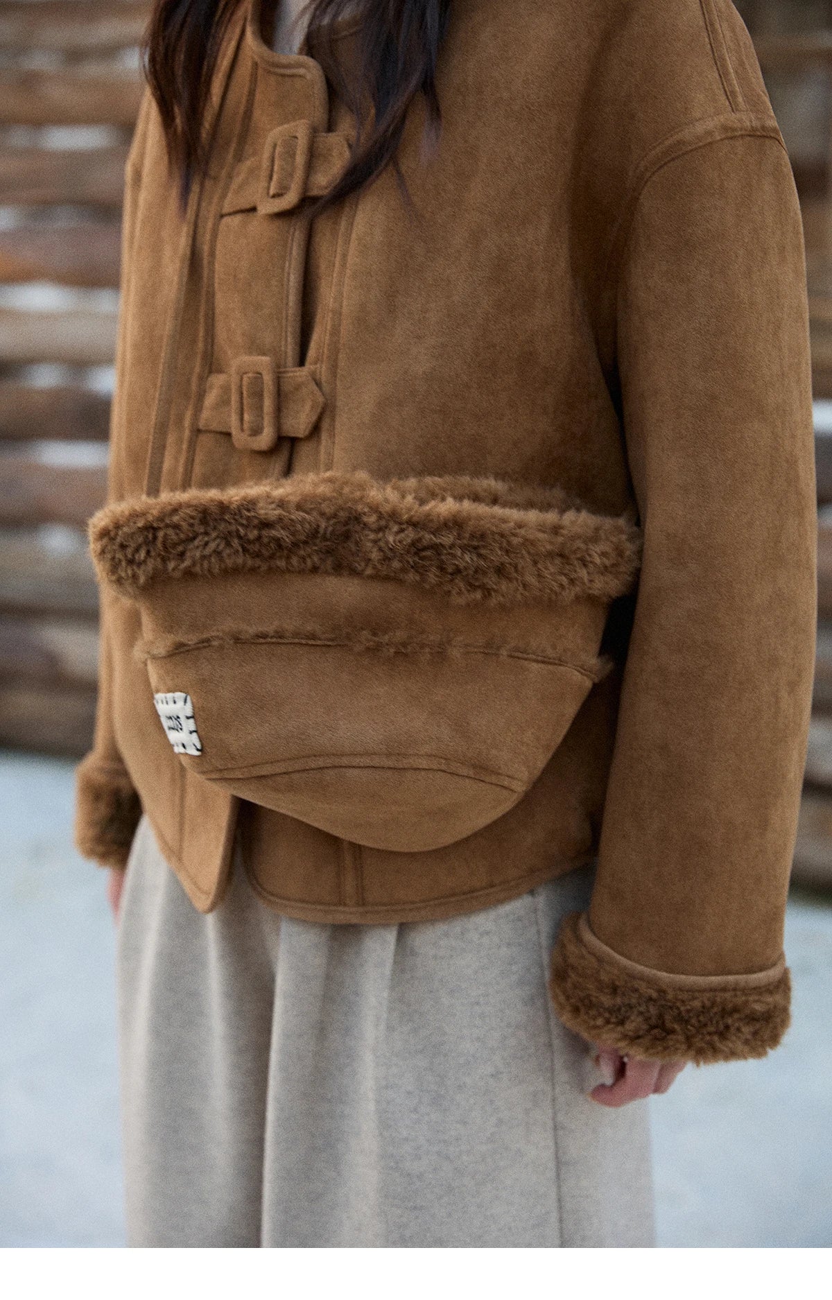 MISHOW Women's Warm Jacket 2025 Retro Luxury Brown Round Neck Long Sleeve Coat Commuting Windproof Loose Coat Woman MXE90W0994