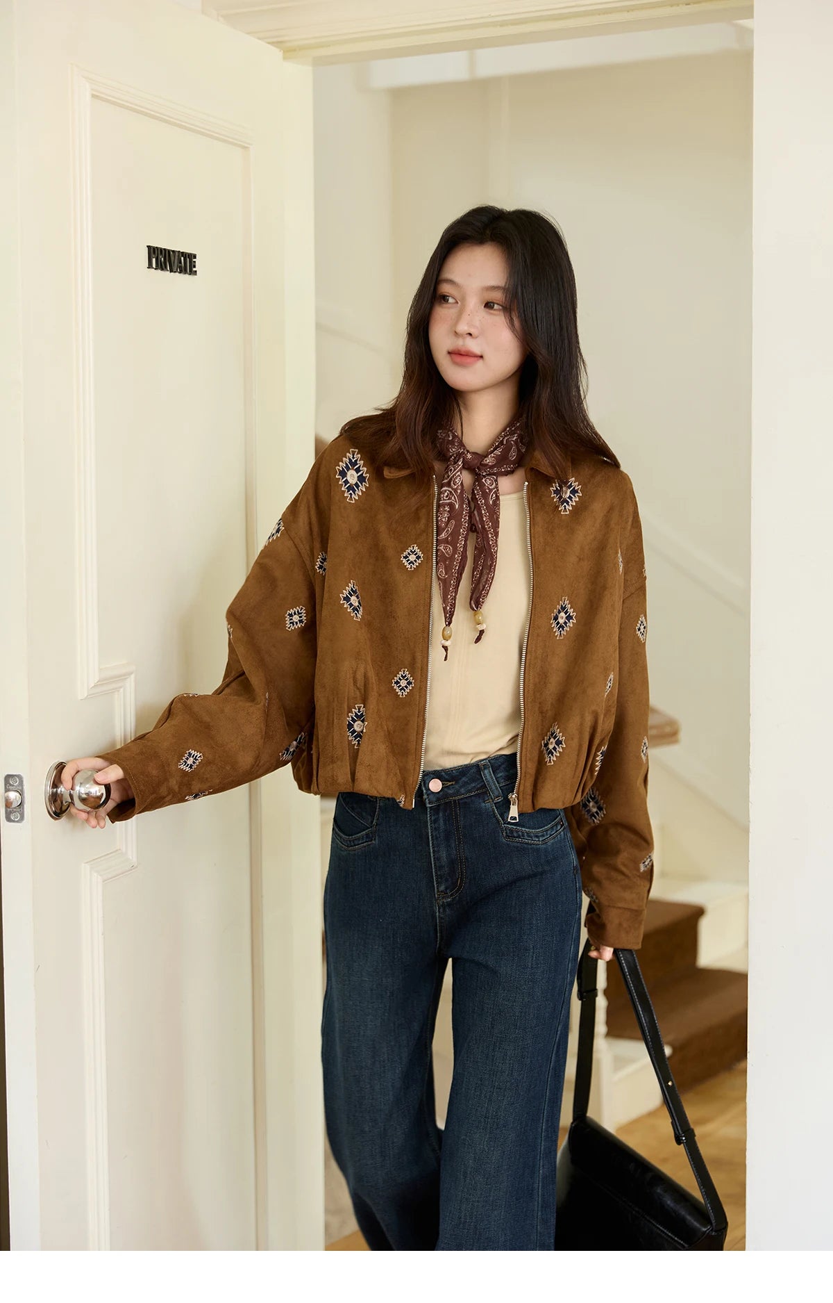 MISHOW Woman Sweaters 2025 Autumn Winter Apricot Brushed Knitted Bottoming Pullovers Pleated Design Casual Loose Top MXE48Z2517