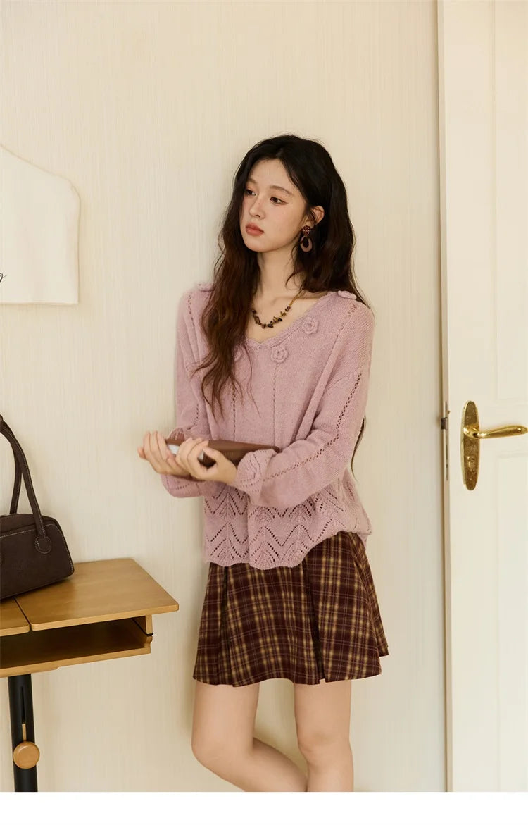 MISHOW Elegant Women's Sweaters 2025 Autumn Purple Hollow Out Wave V-neck Crochet Design Knitted Top Casual Pullovers MXE45Z1391
