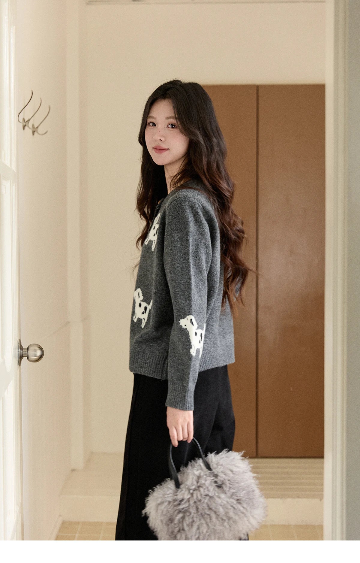 MISHOW Women's Puppy Jacquard Knit Cardigan 2025 Winter Single-breasted Crew Neck Top Warm Loose Sweaters Office Lady MXE93Z2950