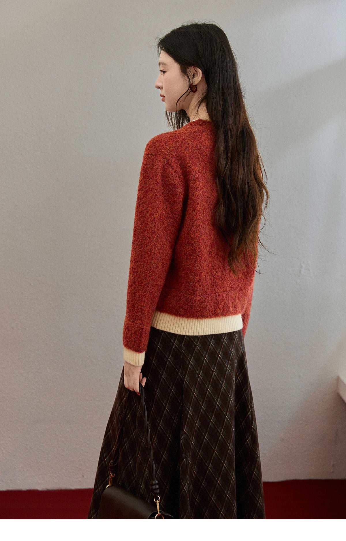 MISHOW Christmas Women’s Knitwear Cardigan Winter 2025 Faux Fur Tops V-neck Warm Sweater Fake Two Contrasting Sweater MXE91Z2777