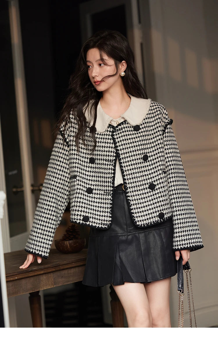 MISHOW Plaid Tweed Jacket Women Red Double Breasted Long Sleeve Tops 2024 Winter French Elegant Design Short Coat MXD56W0631