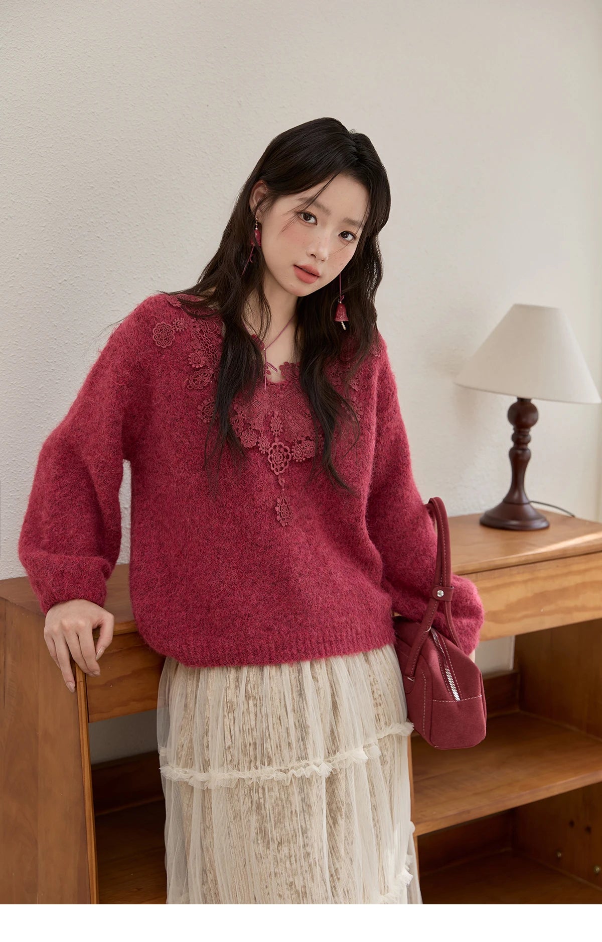 MISHOW Pink Lace Wool Sweater for Woman 2025 Winter Sweet Style V-neck Pullover Casual Loose Lantern Sleeve Sweater MXE51Z2632