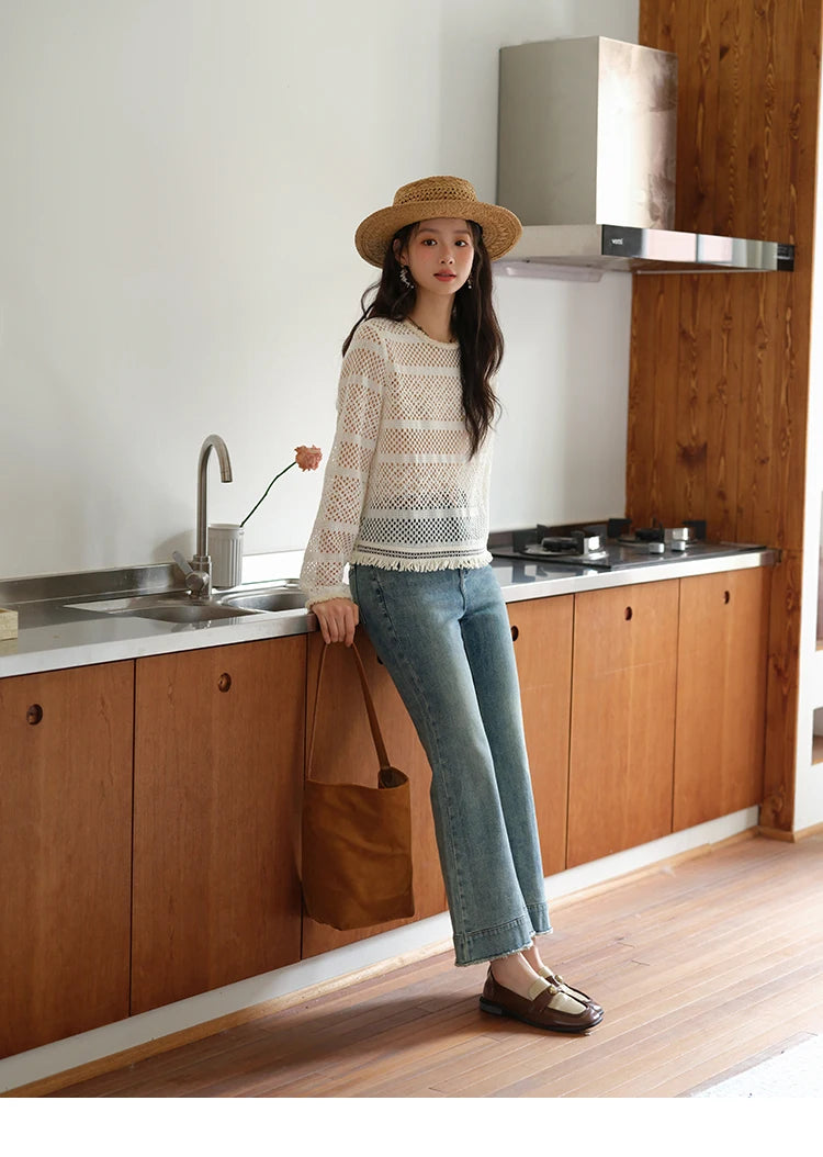 MISHOW Bohemian Lace Hollow Top for Women 2025 Autumn Hem Tassel Lace Breathable Top Beige White Casual Knitted Tops MXE41X2466