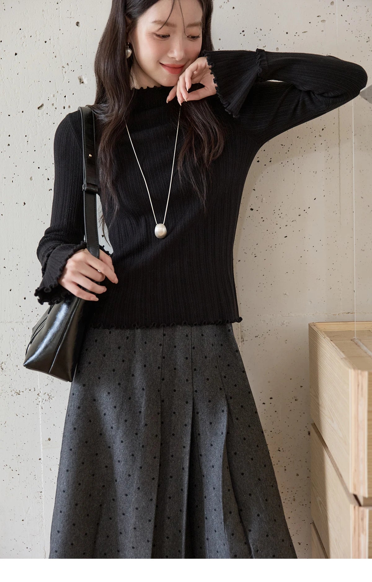 MISHOW Women's Long Sleeve Top 2025 Autumn New Casual Solid Turtleneck Slim Knit Wood Ear Edge Trumpet Sleeve Top MXE51Z2552