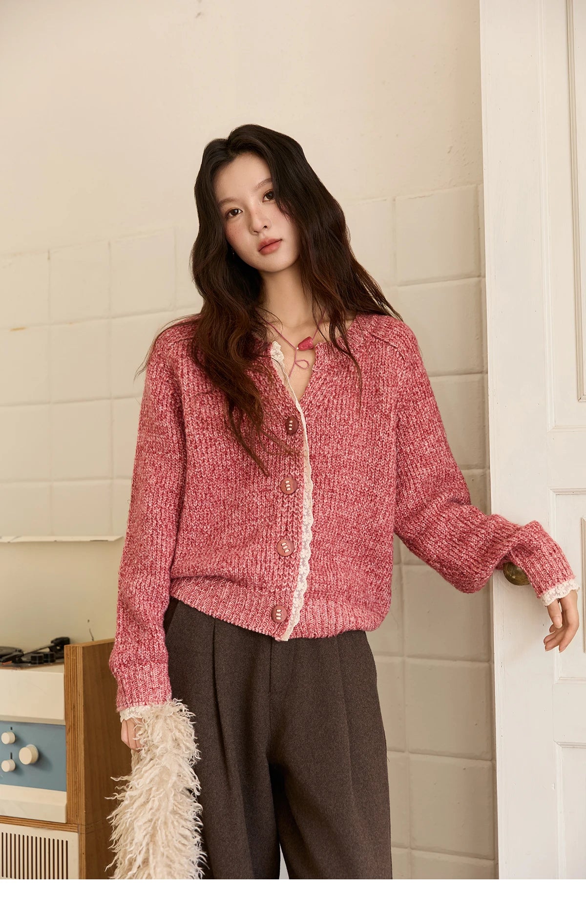 MISHOW Knitted Cardigan Women 2025 Autumn Winter Elegant Lace V-neck Single-breasted Sweater Commute Long Sleeves Top MXE51Z2548