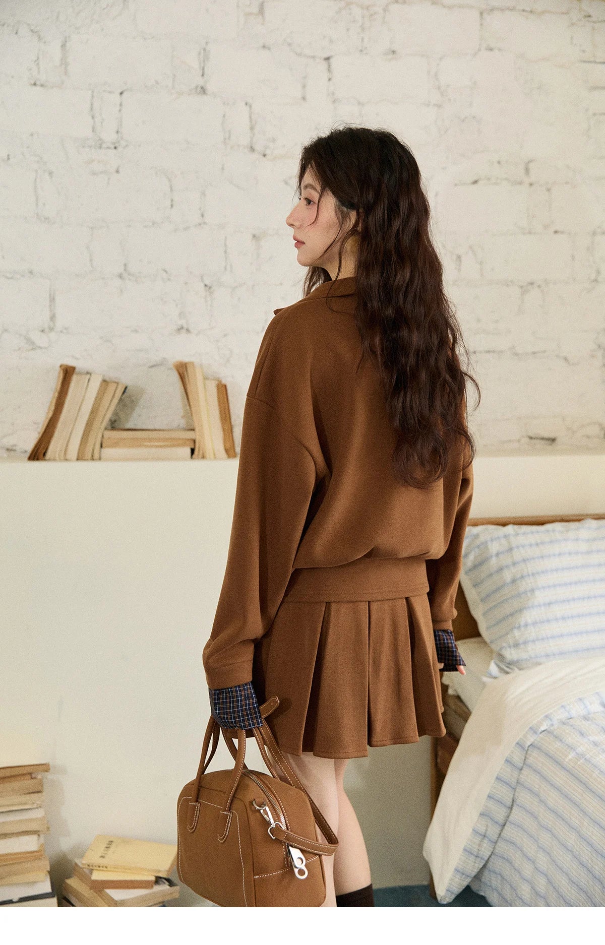 MISHOW Woman Skirt Suit 2025 Winter College Style Fake 2-piece Spliced Sweatshirt Pleated Skirt Casual Woman Sets MXE86T1447