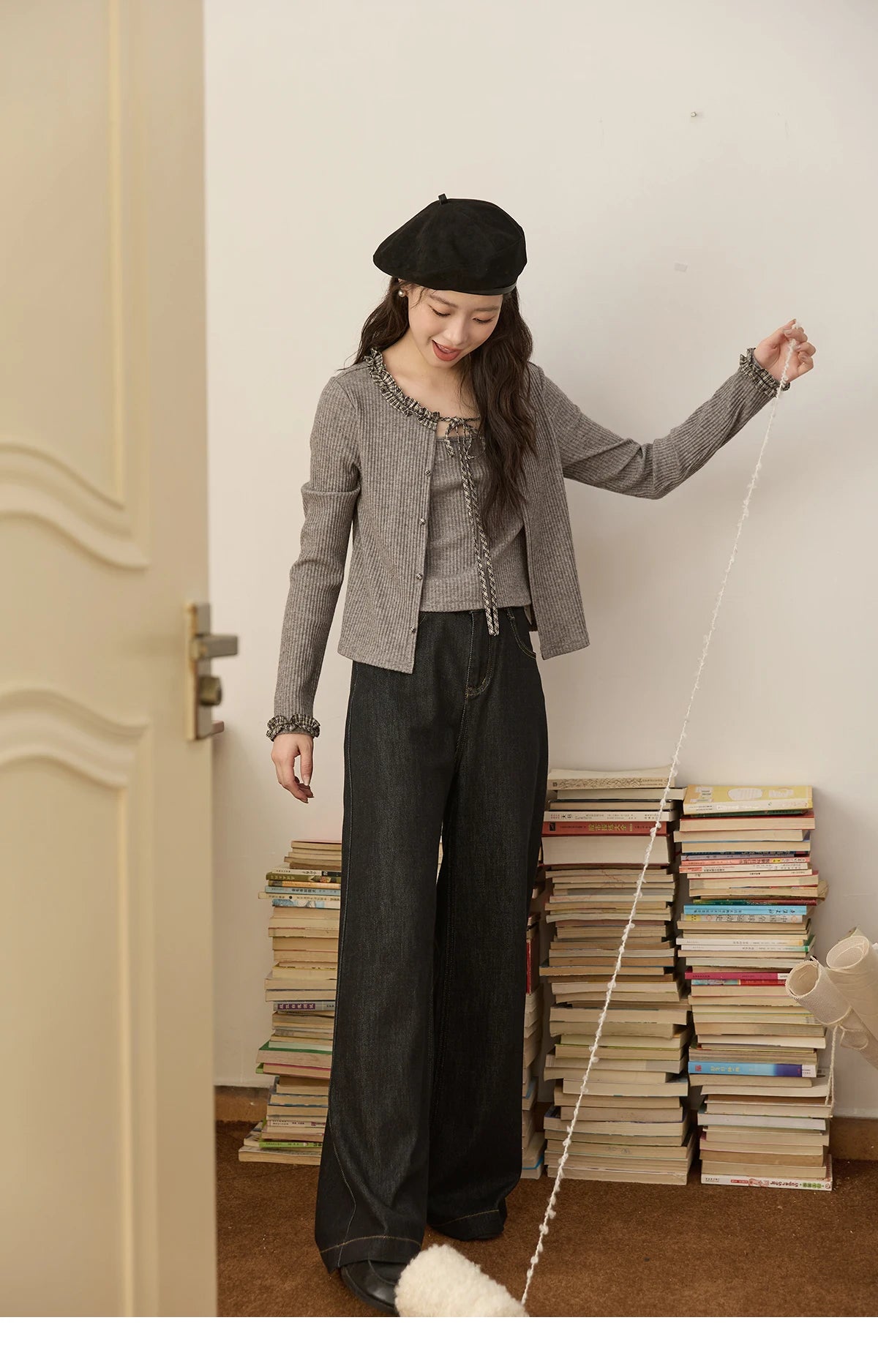 MISHOW Plaid Black Fungus Edge Tied Knitted Sweater for Women Autumn 2025 Pit Striped Knitted Fake Two-piece Top MXE44Z1361