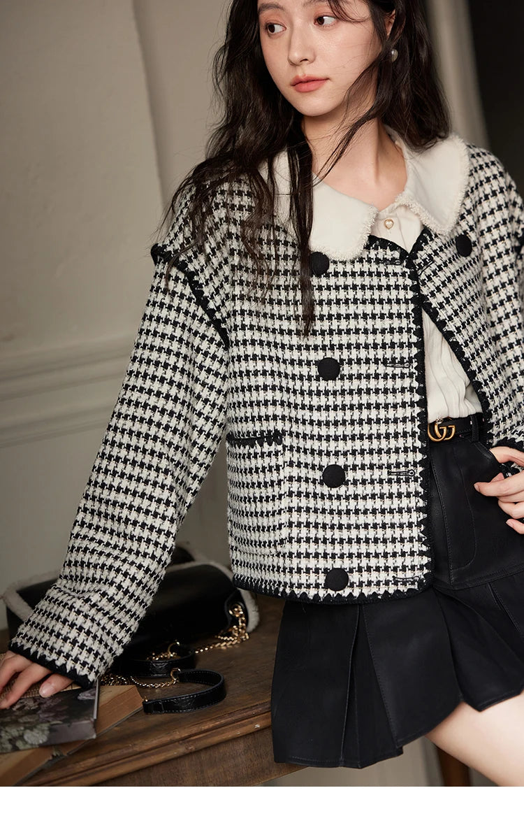 MISHOW Plaid Tweed Jacket Women Red Double Breasted Long Sleeve Tops 2024 Winter French Elegant Design Short Coat MXD56W0631