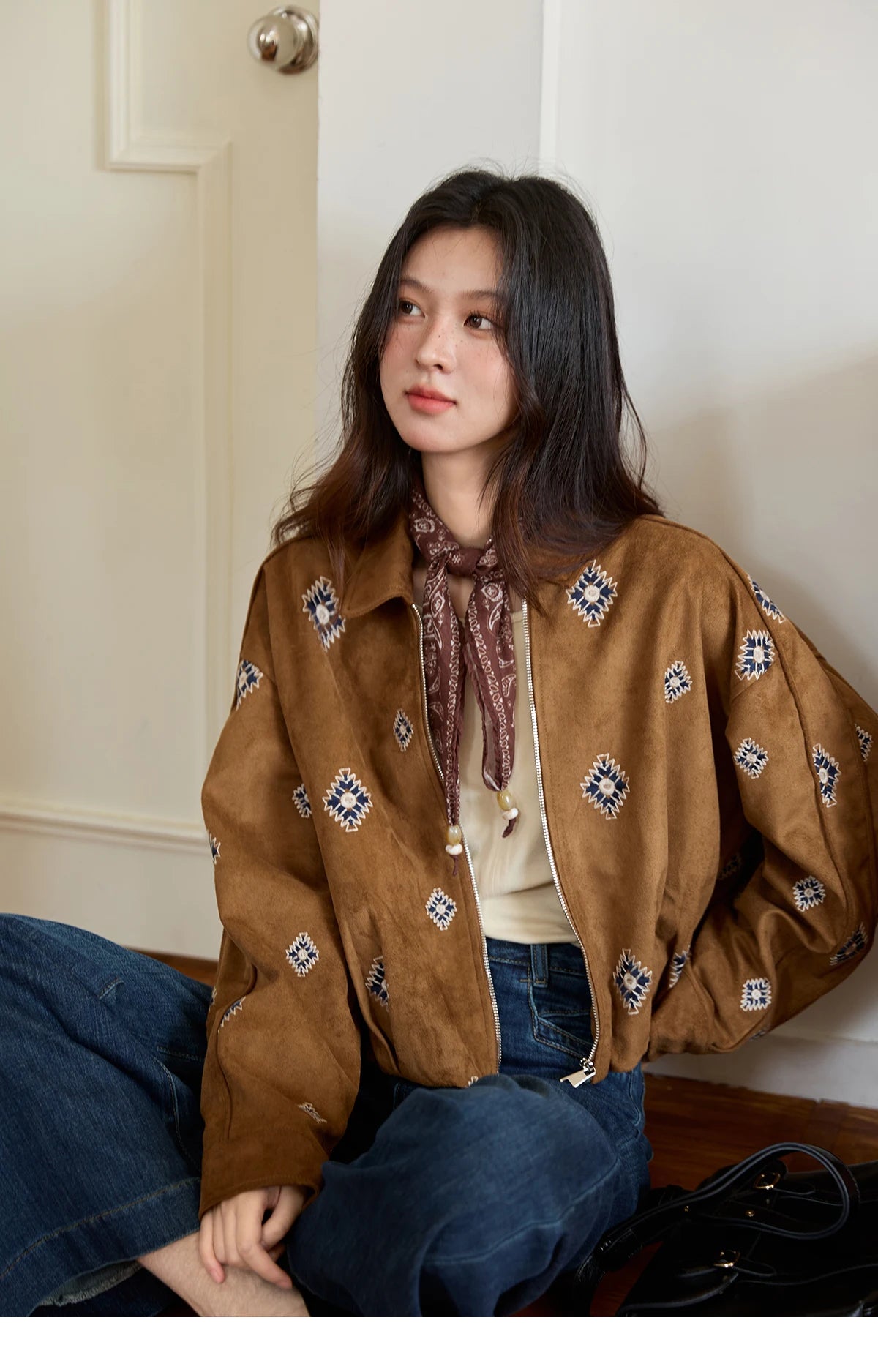 MISHOW Woman Sweaters 2025 Autumn Winter Apricot Brushed Knitted Bottoming Pullovers Pleated Design Casual Loose Top MXE48Z2517