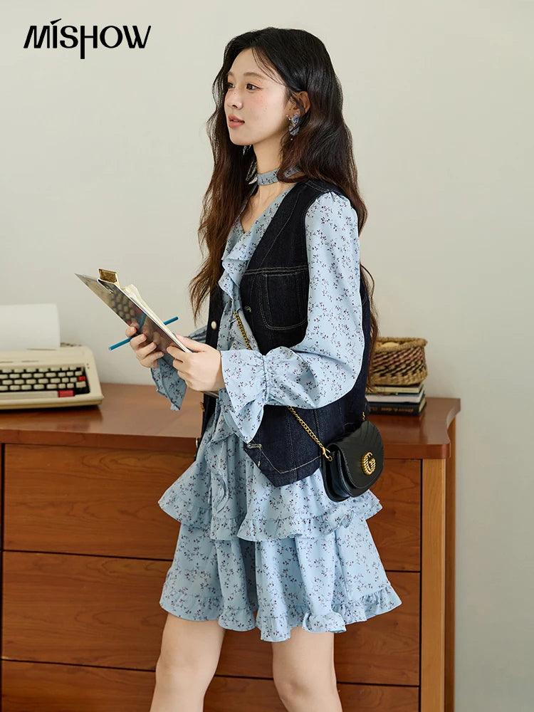 MISHOW Women's Denim Vest 2026 Spring Sleeveless Different Buttons V-neck Casual Waistcoat with Pockets Vest Coats MXE45W0868