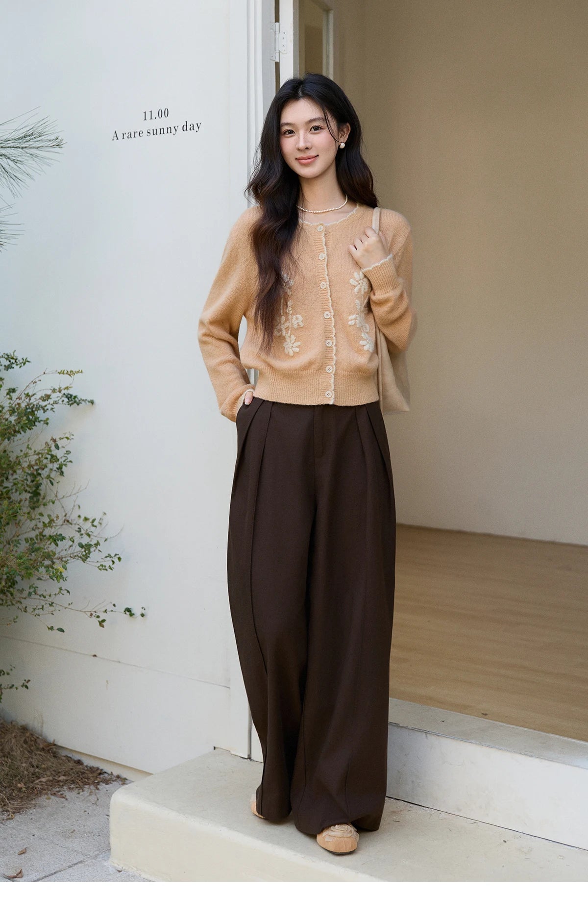 MISHOW Women's Camel Knitted Cardigan 2026 Spring Floral Embroidery Crew Neck Tops Button Warm Loose Cropped Sweater MXF11Z2896