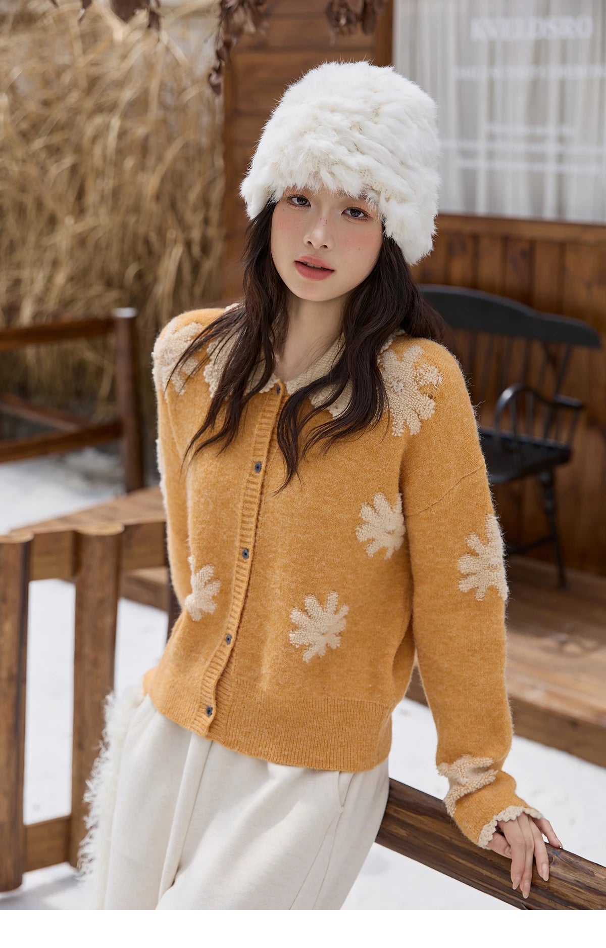 MISHOW Yellow Retro Jacquard Cardigan Women 2025 Autumn Winter Lazy Style Turn-down Collar Loose Sweater Office Lady MXE88Z2691