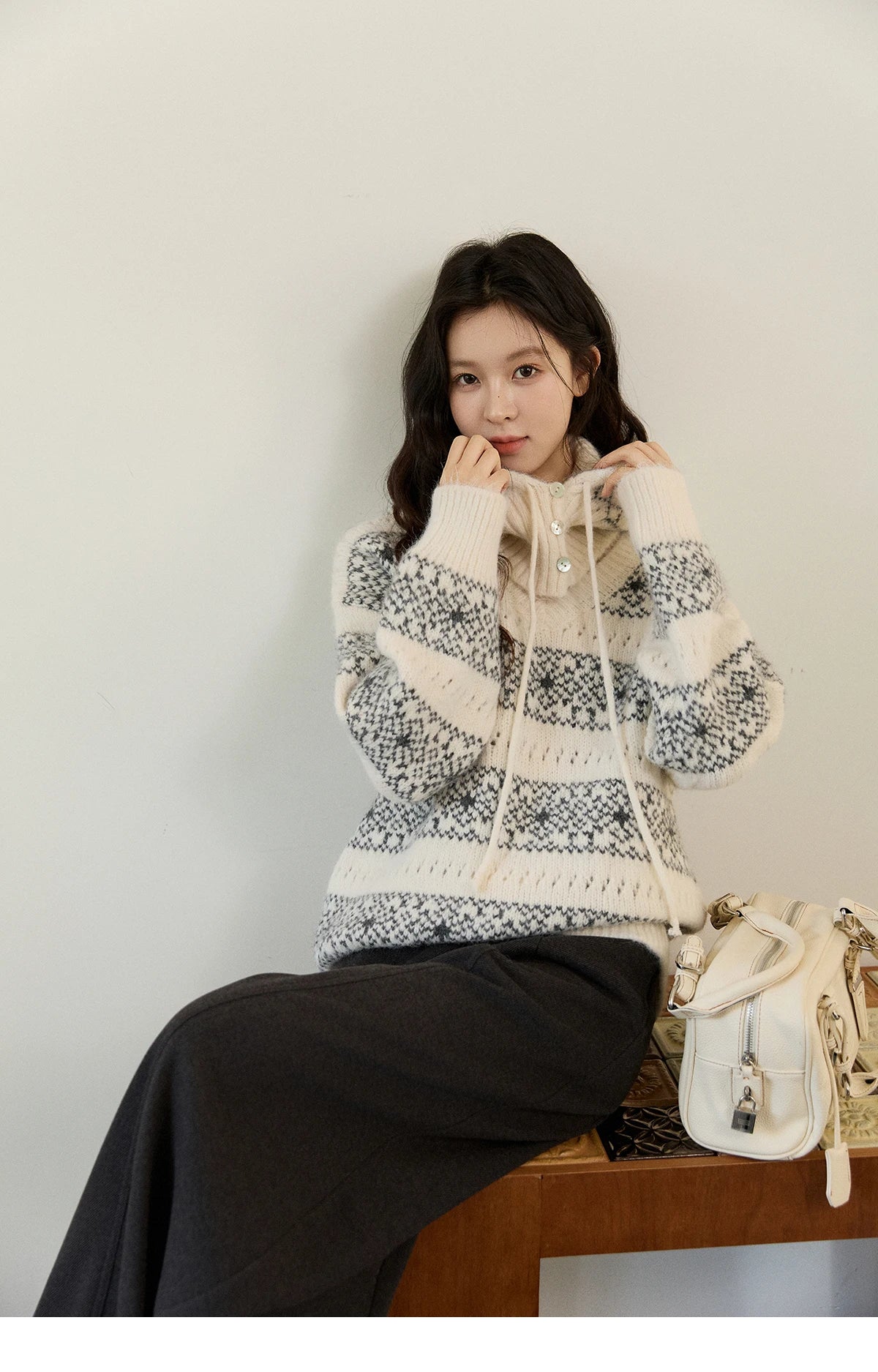 MISHOW Women's Fair Isle Knitted Sweater 2025 Winter V-neck Wool Blend Casual Tops Removable Hood Warm Loose Sweaters MXE94Z2979