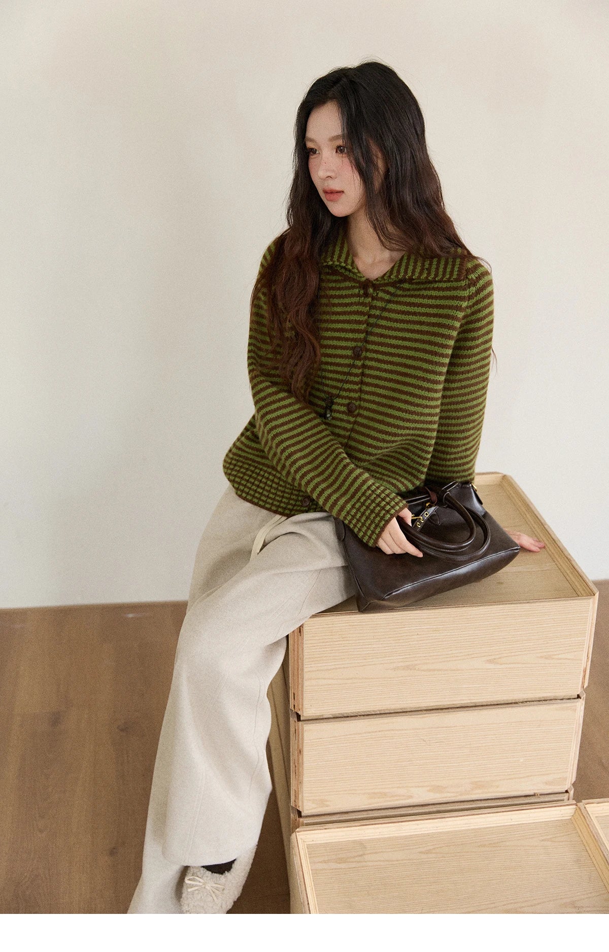 MISHOW New Striped Knitted Cardigan 2025 Autumn Winter Retro Stand-up Collar Raglan Sleeve Cardigan Commute Loose Top MXE88Z2690