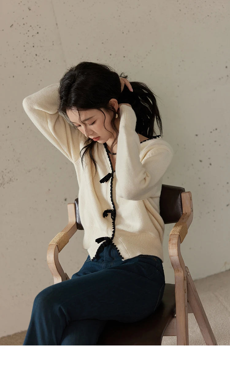 MISHOW Simple Knitted Cardigan Women V-Neck Single Breasted Bow Sweater Jacket Elegant French Long Sleeve Knitted Top MXD34Z0938